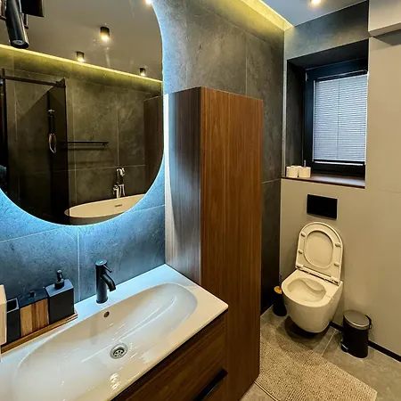 Momentum 贝尔格莱德